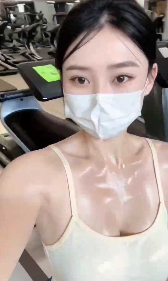 AI口罩美女健身写真教学,不用MJ,不用哩布,不用任何会员,纯屌丝玩法